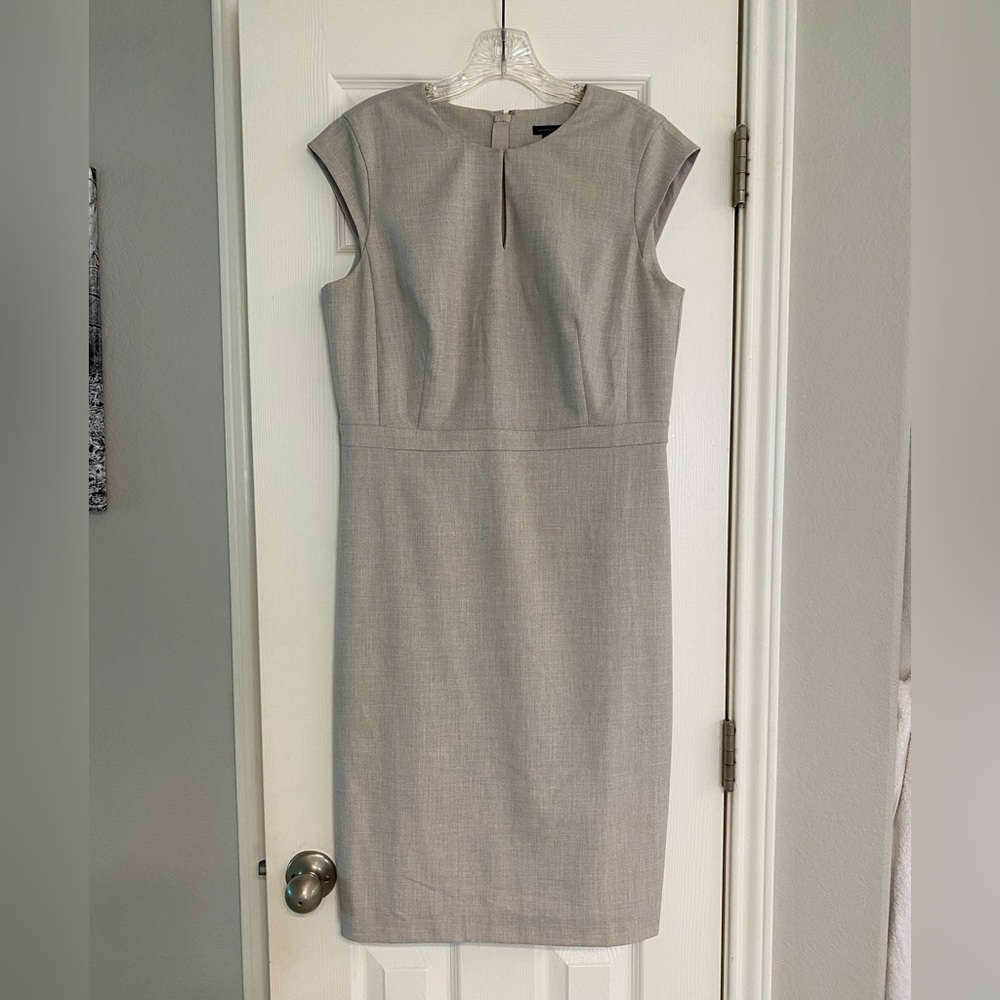 Gorgeous Ann Taylor beige sheath dress size 10